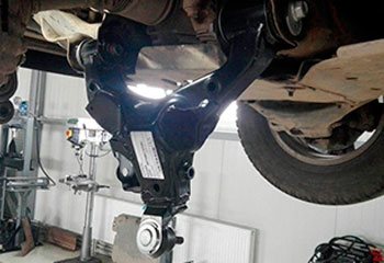 Замена переднего левого рычага Land Cruiser 200